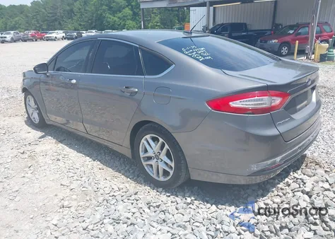 2013 Ford Fusion Se z USA, uszkodzony, nr VIN 3FA6P0H72DR203037